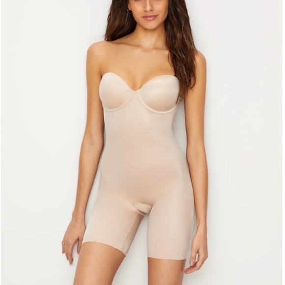 Spanx 10156 Suit Your Fancy Strapless Cupped Mid-Thigh Bodysuit Womens X-Large